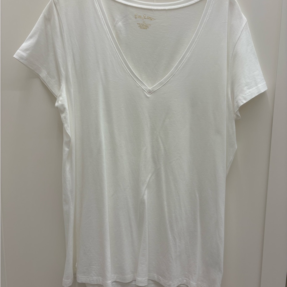 Lilly Pulitzer Classic White V-Neck Tee